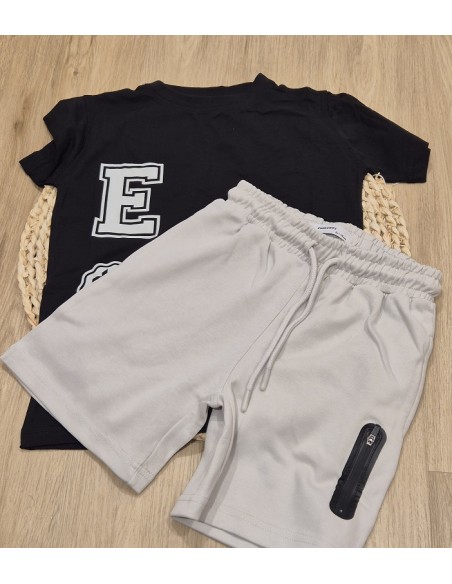 CAMISETA NEGRA+BERMUDA GRIS