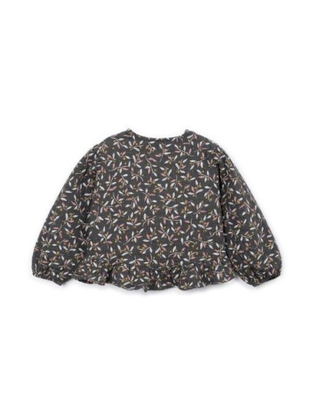 BLUSA ESTAMPADA CON VOLANTE