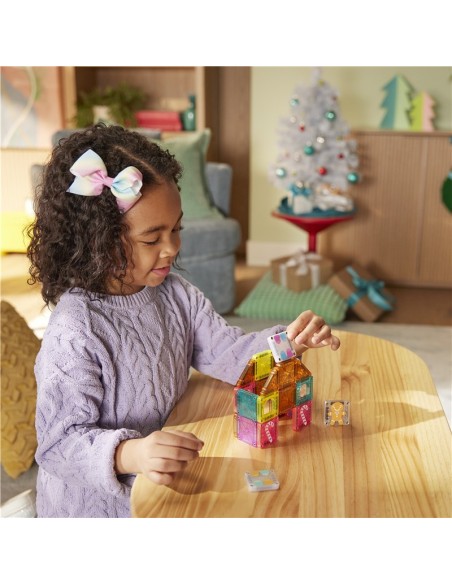 GINGERBREAD HOUSE